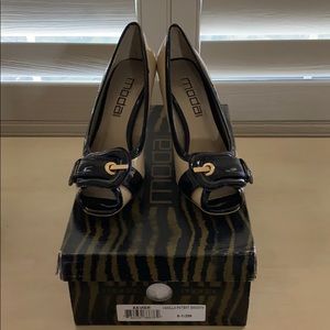 NEW Moda Xavier Vanilla Patent Smooth Heel